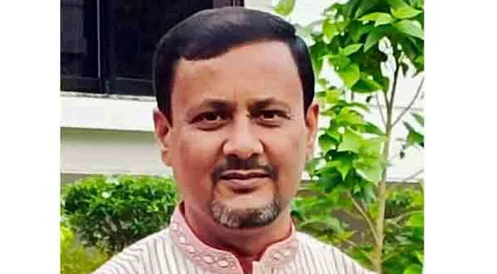 জাবির হলে ছাত্রী হেনস্তার প্রতিবাদে প্রভোস্টের পদত্যাগ